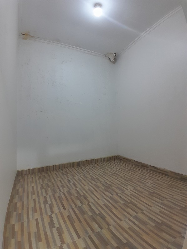 Rumah Tingkat Modern Atap Baja Ringan di Kota Wisata