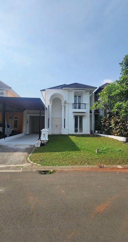 RUMAH MEWAH 2 LANTAI DI KOTA WISATA CIBUBUR