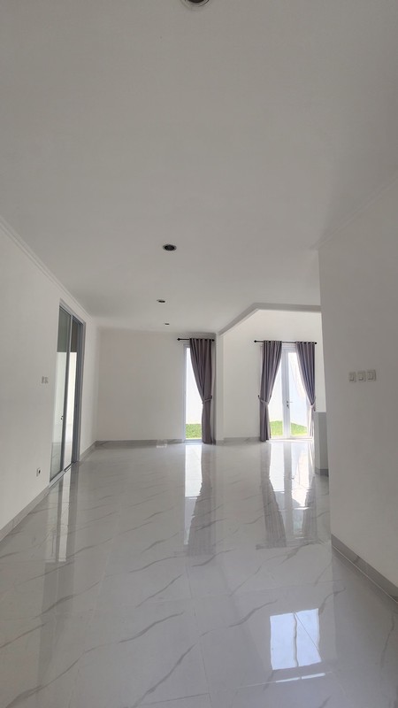 RUMAH MEWAH 2 LANTAI DI KOTA WISATA CIBUBUR