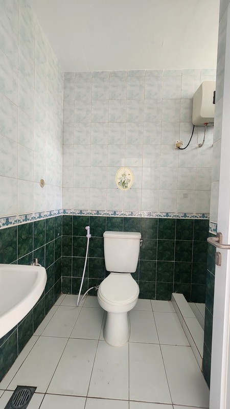 RUMAH MEWAH 2 LANTAI DI KOTA WISATA CIBUBUR