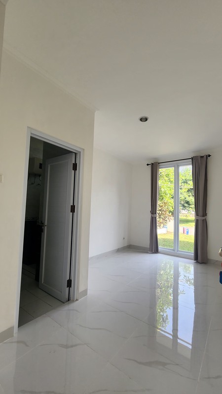 RUMAH MEWAH 2 LANTAI DI KOTA WISATA CIBUBUR