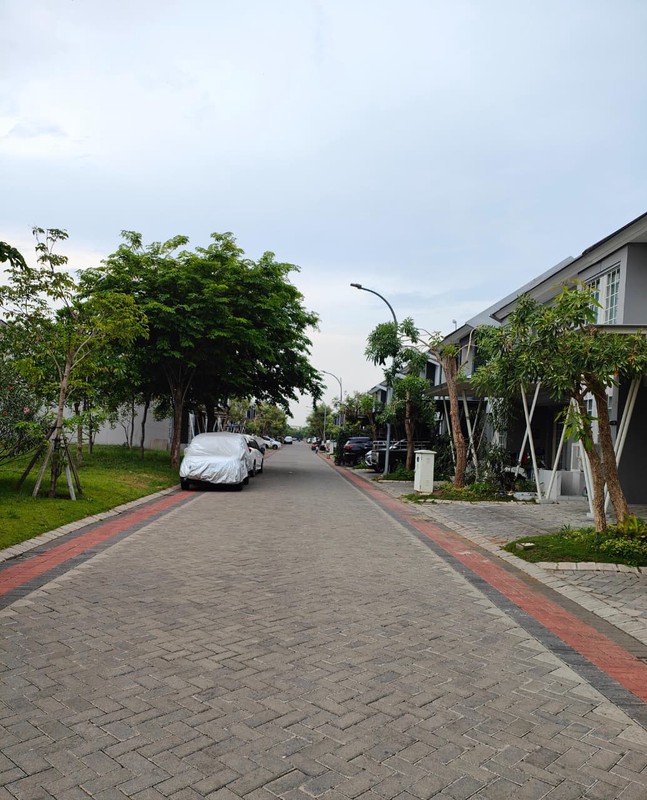 Rumah 2 Lantai Surabaya Barat Grand Pakuwon Cluster Queensland