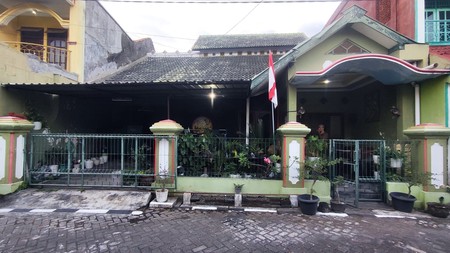 Rumah Tinggal Strategis Dekat Pasar Gede Kotagede Banguntapan Bantul