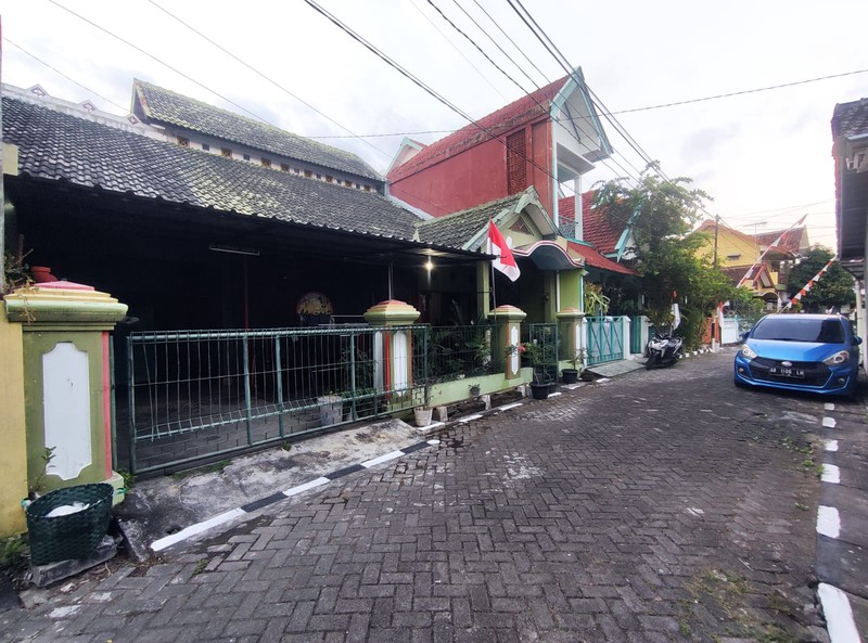 Rumah Tinggal Strategis Dekat Pasar Gede Kotagede Banguntapan Bantul