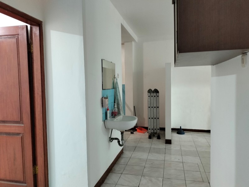 Rumah Janur Kuning, Kelapa Gading