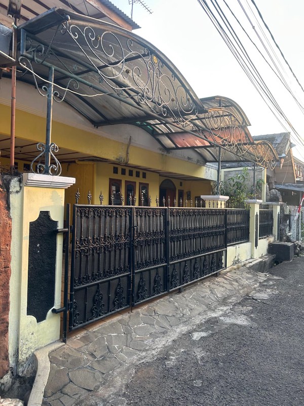 Rumah 2 Lantai Siap Huni dengan Hunian Nyaman dan Asri @Pondok Kopi, Jakarta Timur
