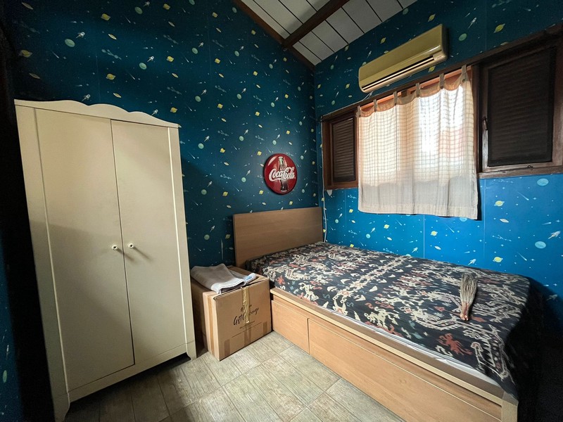 Rumah Terawat Luas 330m2 di Lebak Bulus Siap Huni Dalam Komplek Dekat ke MRT