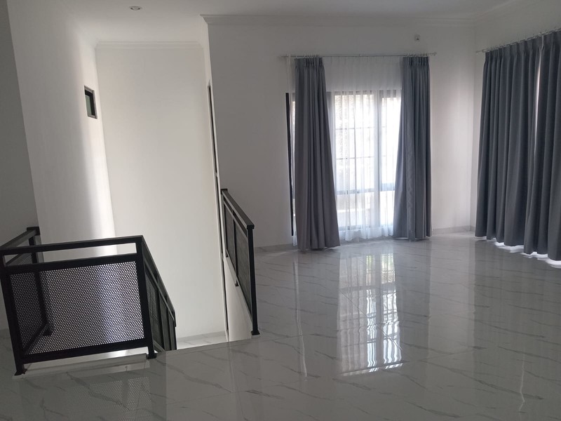 Rumah Bagus, Nyaman 2 Lantai di Tebet Timur Dalam - Lokasi Strategis & Siap Huni!