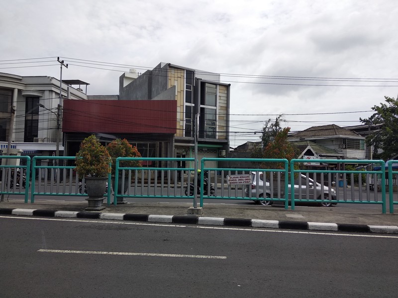 MURAH Dijual Ruko Raya Diponegoro - Nol Jalan Raya Kembar - Parkiran Mobil Luas - SHM - Cocok Buat Segala Usaha Cafe, Kantor, Bank , Resto, Apotik ,dll