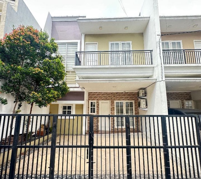 Rumah Baru Minimalis 2 Lantai di Tebet Barat, dekat Ke Jl. MT Haryono - Jaksel
