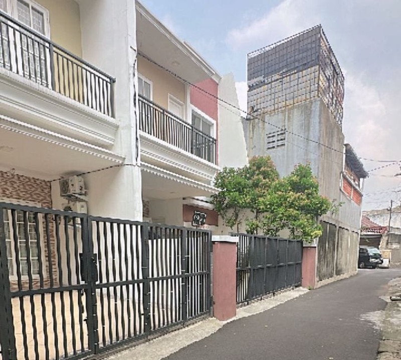 Rumah Baru Minimalis 2 Lantai di Tebet Barat, dekat Ke Jl. MT Haryono - Jaksel