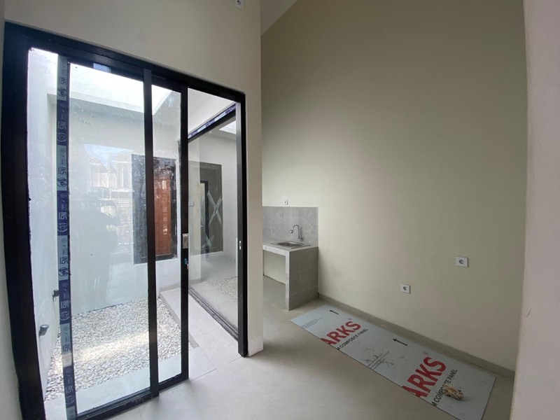 rumah dijual dekat galaxy mall surabaya