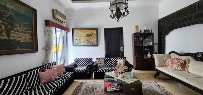 Rumah Cantik Bagus Luas di Cipete, Jakarta Selatan LT 916 m2 LB 450 m2 SHM