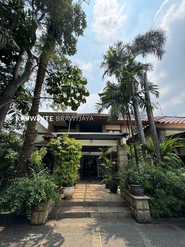 Rumah Mewah Furnished Under Market Price Area Kemang Ampera