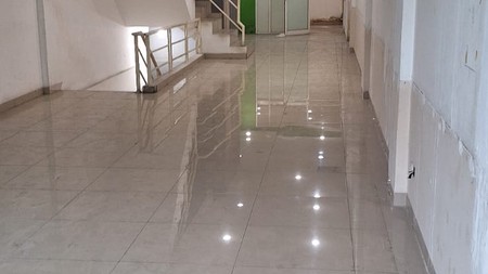 Ruko Siap Pakai dan Lokasi Strategis Pinggir Jalan Raya Pondok Pinang, Jakarta Selatan