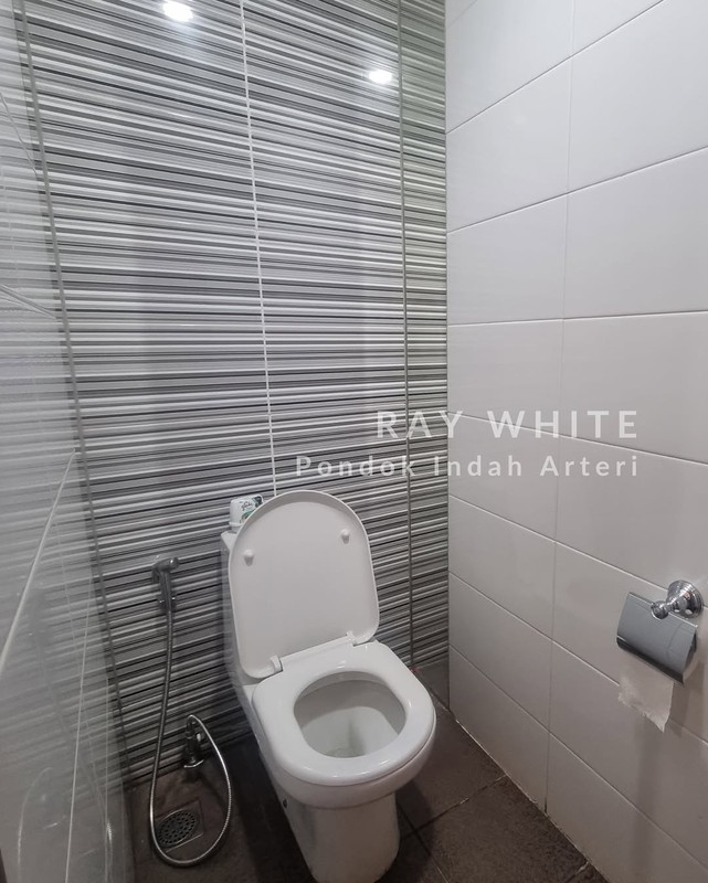 For Sale  Rumah Kost  Lokasi strategis di Cilandak Dekat MRT fatmawati 