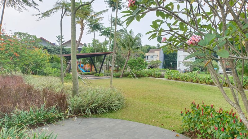 Rumah Di Pondok Ranji Semi Furnished 2½ Lantai KT 4 KM 3 sudah SHM.