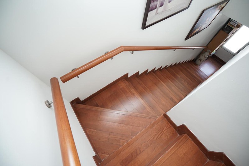 Rumah Di Pondok Ranji Semi Furnished 2½ Lantai KT 4 KM 3 sudah SHM.