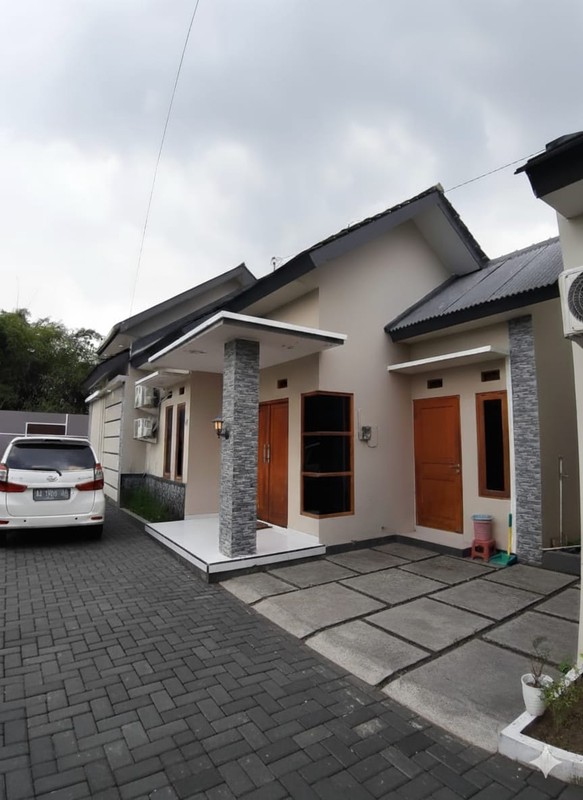 Rumah Tinggal Lokasi Strategis Dekat Kampus UII - Ngaglik Sleman 