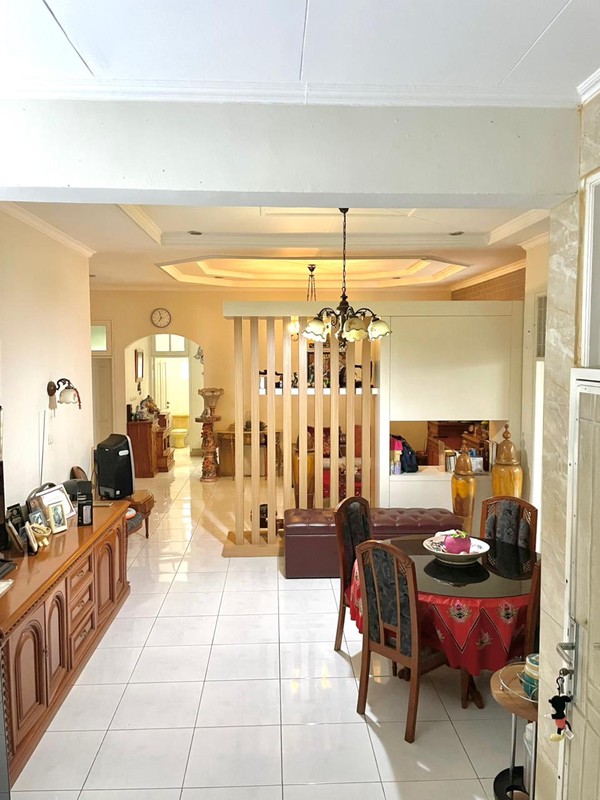 Rumah Bagus Di Megapolitan Cinere, Jl Singkep Cinere Depok