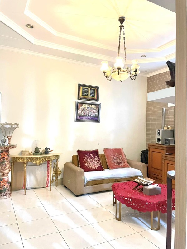 Rumah Bagus Di Megapolitan Cinere, Jl Singkep Cinere Depok