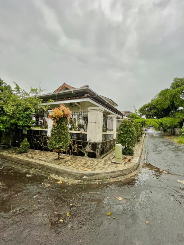 Rumah Bagus Di Megapolitan Cinere, Jl Singkep Cinere Depok