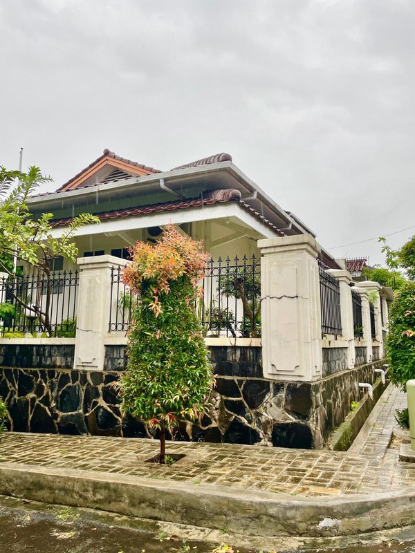 Rumah Bagus Di Megapolitan Cinere, Jl Singkep Cinere Depok