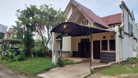 Rumah Luas di Alam Sutra LT 250 m2 LB 160 m2 Bebas Banjir