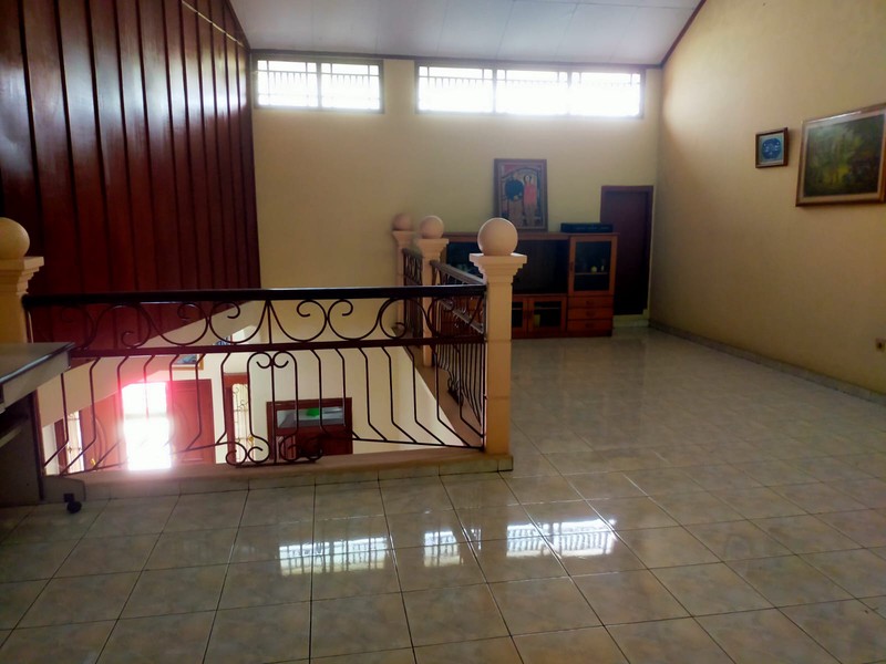 Rumah 2 Lantai, Bangunan Kokoh, Siap Huni di Larangan