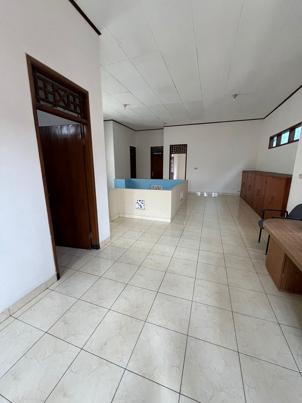 Rumah Di Jombang  Ciputat Pinggir Jalan Raya dekat Stasiun