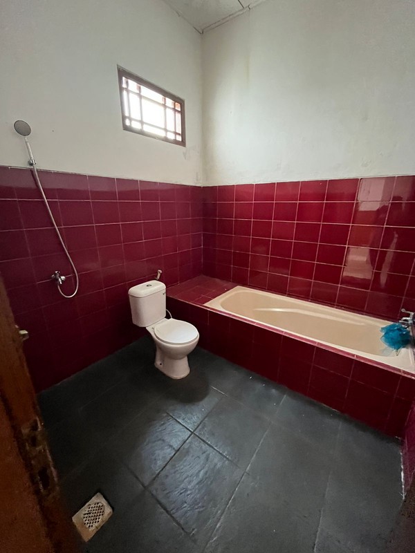 Rumah Di Jombang  Ciputat Pinggir Jalan Raya dekat Stasiun