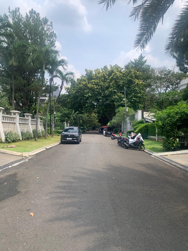 Rumah Bagus Di Jl Kencana Indah Pondok Indah Jakarta Selatan