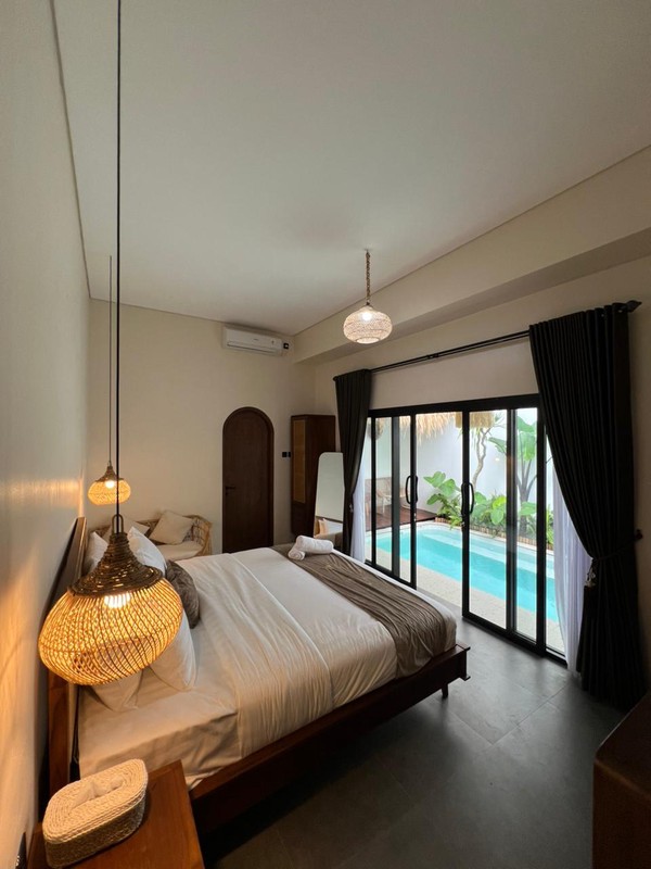 Investasi Premium Villa Furnishe 5 Kamar Tidur & Kolam Renang Di Lokasi Donotirto, Kasihan