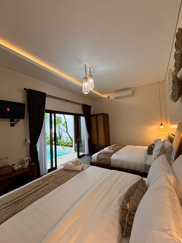 Investasi Premium Villa Furnishe 5 Kamar Tidur & Kolam Renang Di Lokasi Donotirto, Kasihan