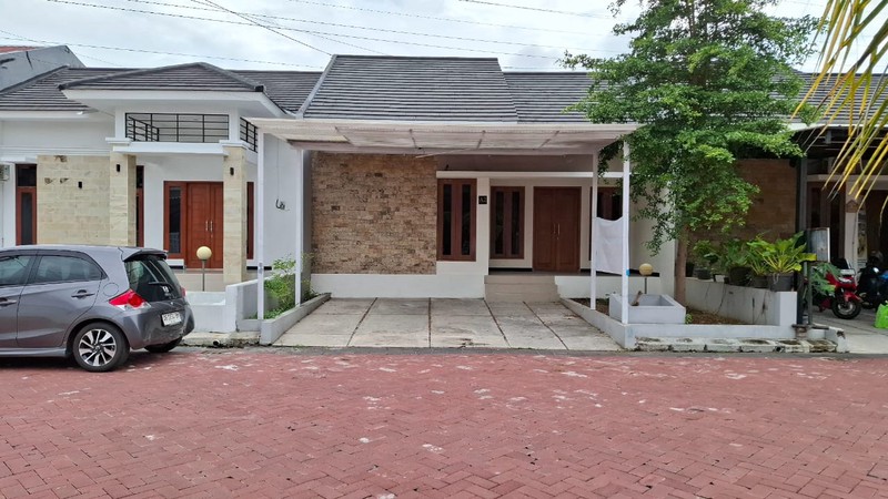 Rumah Tinggal dalam Perumahan Lokasi Strategis di Sewon Bantul 