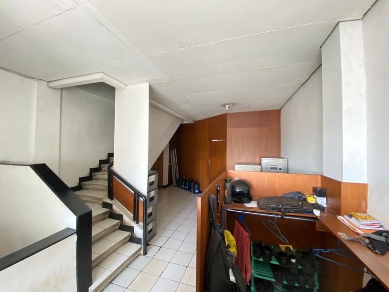 Tajur raya jalan utama bogor ruko gandeng kantor gedung 2,5 lantai