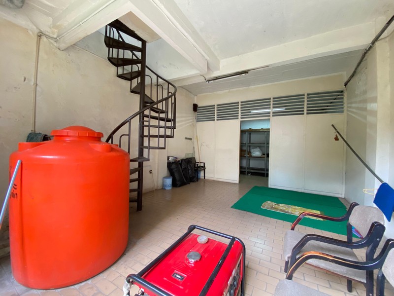 Tajur raya jalan utama bogor ruko gandeng kantor gedung 2,5 lantai