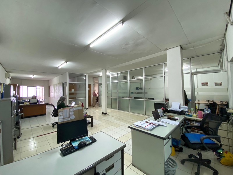 Tajur raya jalan utama bogor ruko gandeng kantor gedung 2,5 lantai