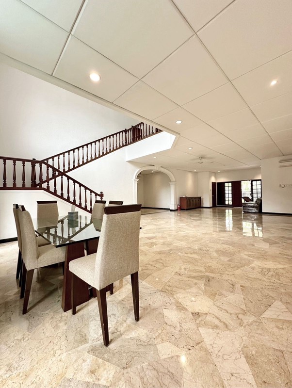 Spacious Expat Ready Residence in Prestigious Permata Hijau