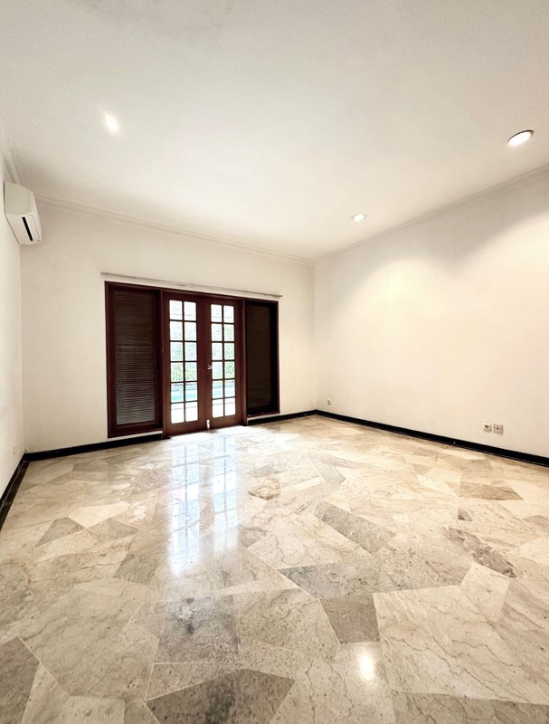Spacious Expat Ready Residence in Prestigious Permata Hijau