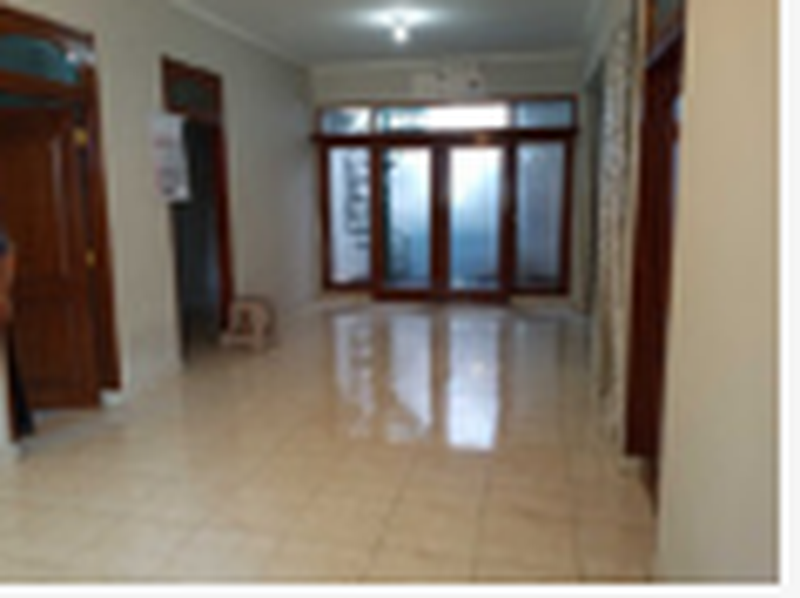 Disewakan  rumah  bagus di  jalan  juana menteng jakarta