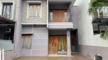 Rumah 2 Lantai Siap Huni di Griya Warung Silah Jagakarsa 