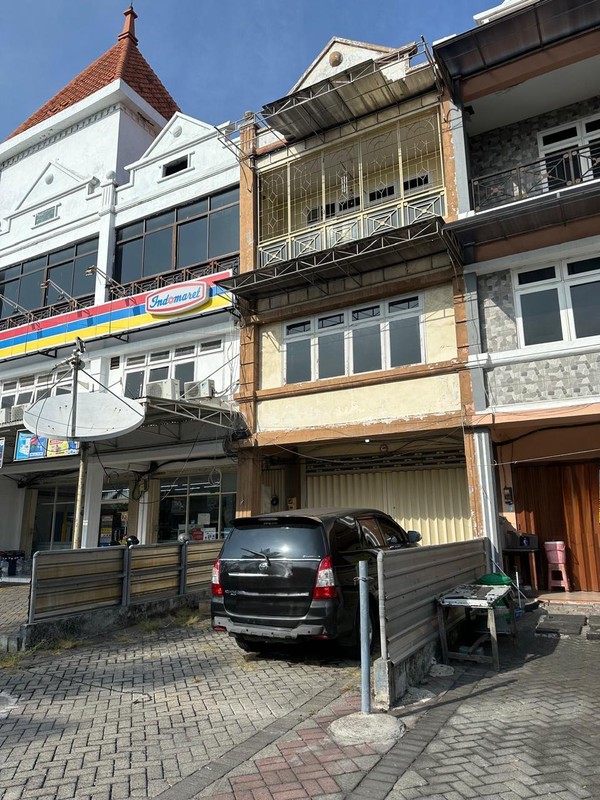 Dijual Nol Jalan Raya Ruko Nirwana Eksekutif - Raya Wonorejo Permai - Rungkut - Surabaya Timur - Hadap Nol Jalan Raya Kembar Komersial Area Samping Indomaret - Parkiran Mobil Luas - SHM