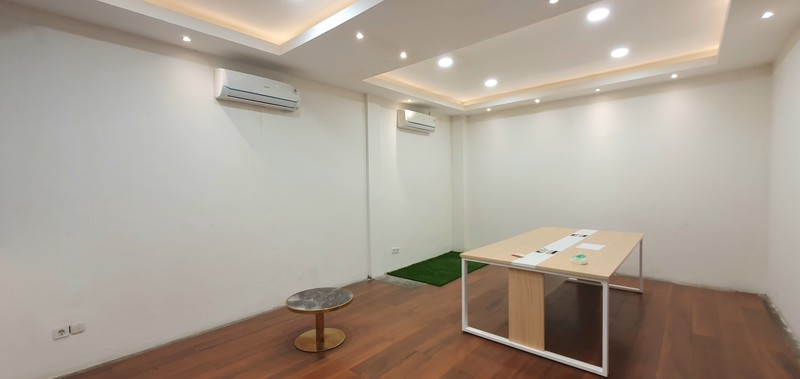 Ruko Gandeng baru bangun ulang di Boulevard Raya, Kelapa Gading.