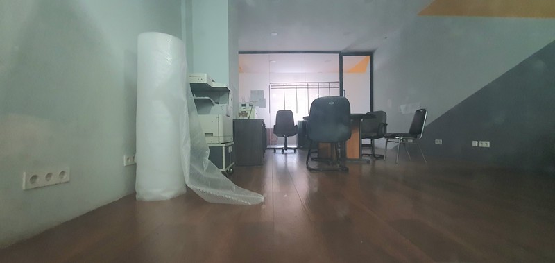 Ruko Gandeng baru bangun ulang di Boulevard Raya, Kelapa Gading.