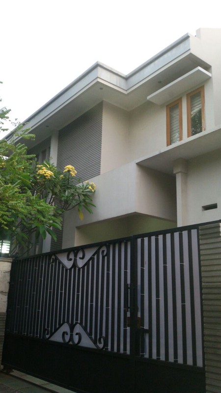 DIJUAL Rumah Strategis lokasi nyaman di area Jl.Percetakan Negara