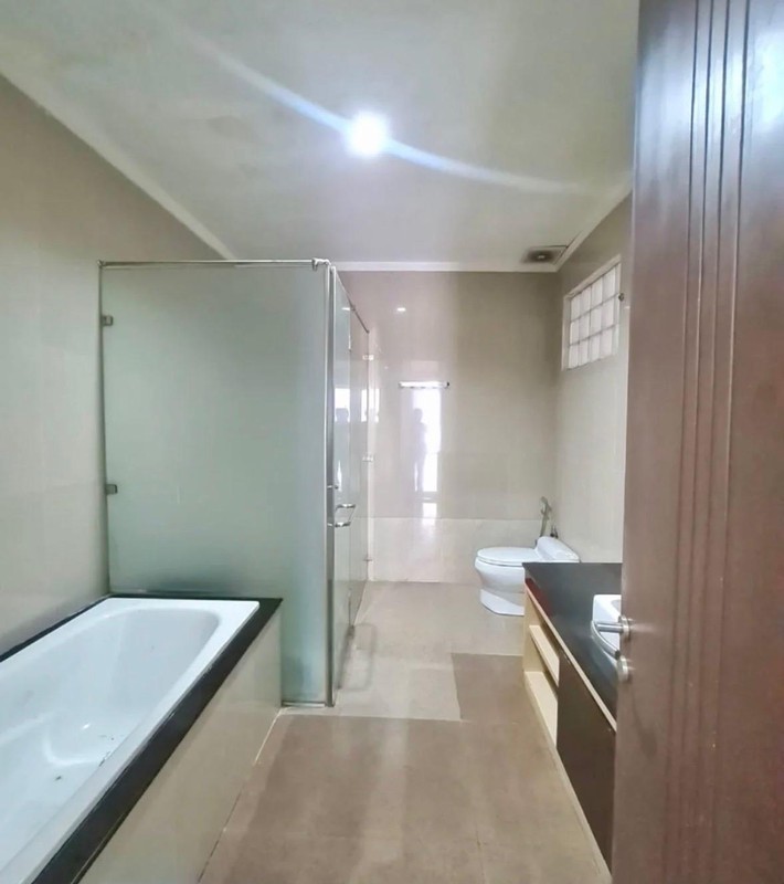 Rumah Mewah 2 Lantai Siap Huni Nyaman dengan Hunian Asri @Bintaro Sektor 7.