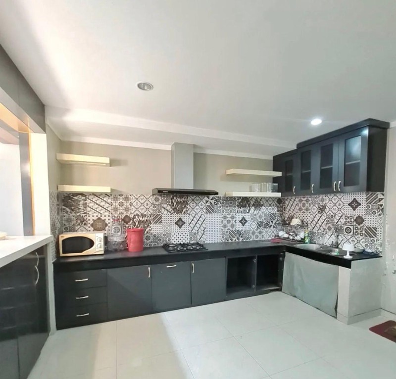 Rumah Mewah 2 Lantai Siap Huni Nyaman dengan Hunian Asri @Bintaro Sektor 7.