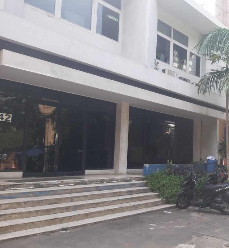 Dijual  Rumah  Tua di Jl. Abdul  Muis  gambir jakarta pusat, bisa untuk  komersial