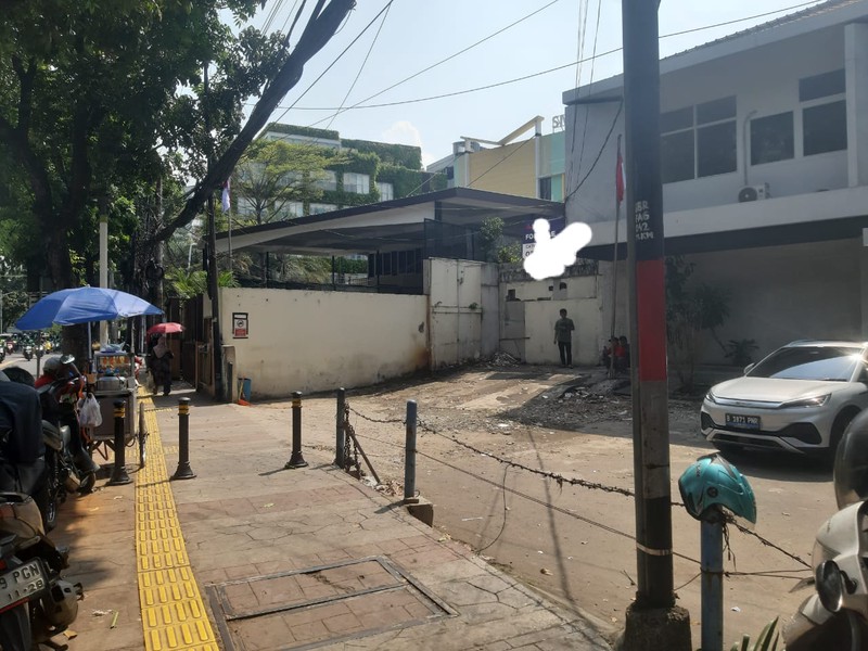 Dijual  Rumah  Tua di Jl. Abdul  Muis  gambir jakarta pusat, bisa untuk  komersial